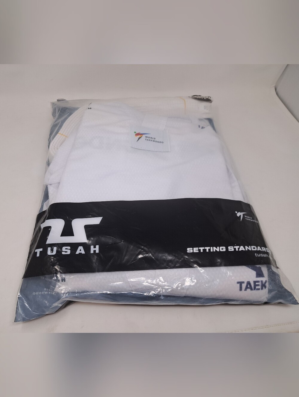 Tusah Mens World Taekwondo Martial Arts Full Uniform Ez-Fit Lite Canada 5 190cm - Picture 2 of 16